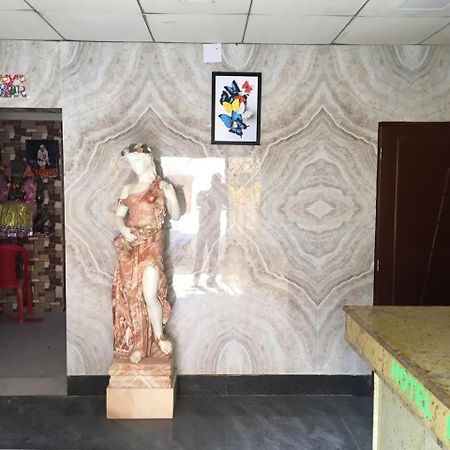 Hotel Maa Kamakhya Puri Kültér fotó