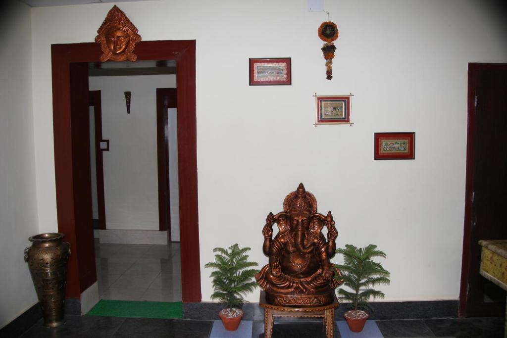 Hotel Maa Kamakhya Puri Kültér fotó