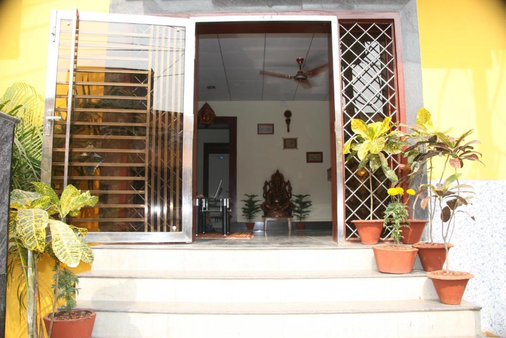 Hotel Maa Kamakhya Puri Kültér fotó