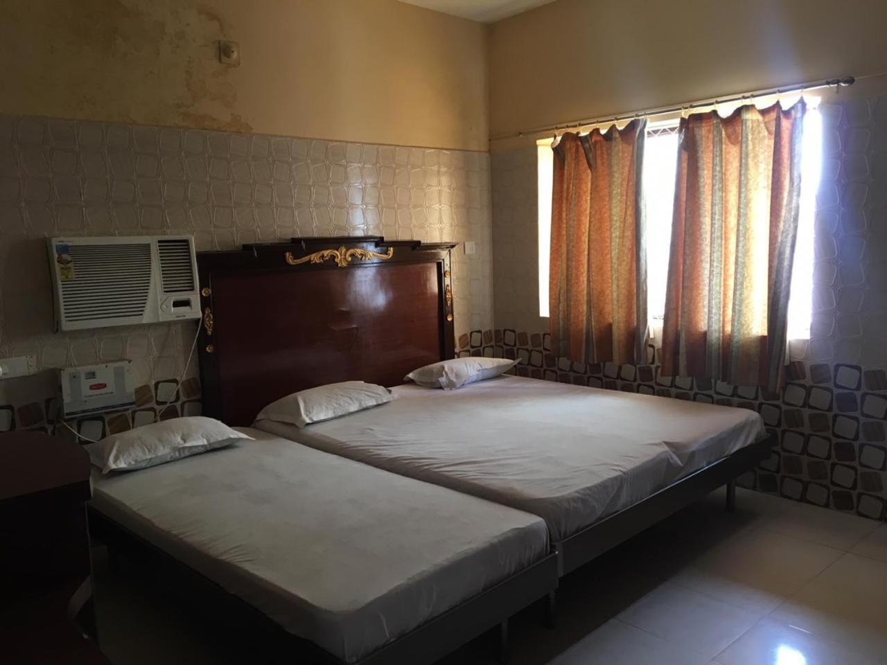 Hotel Maa Kamakhya Puri Kültér fotó